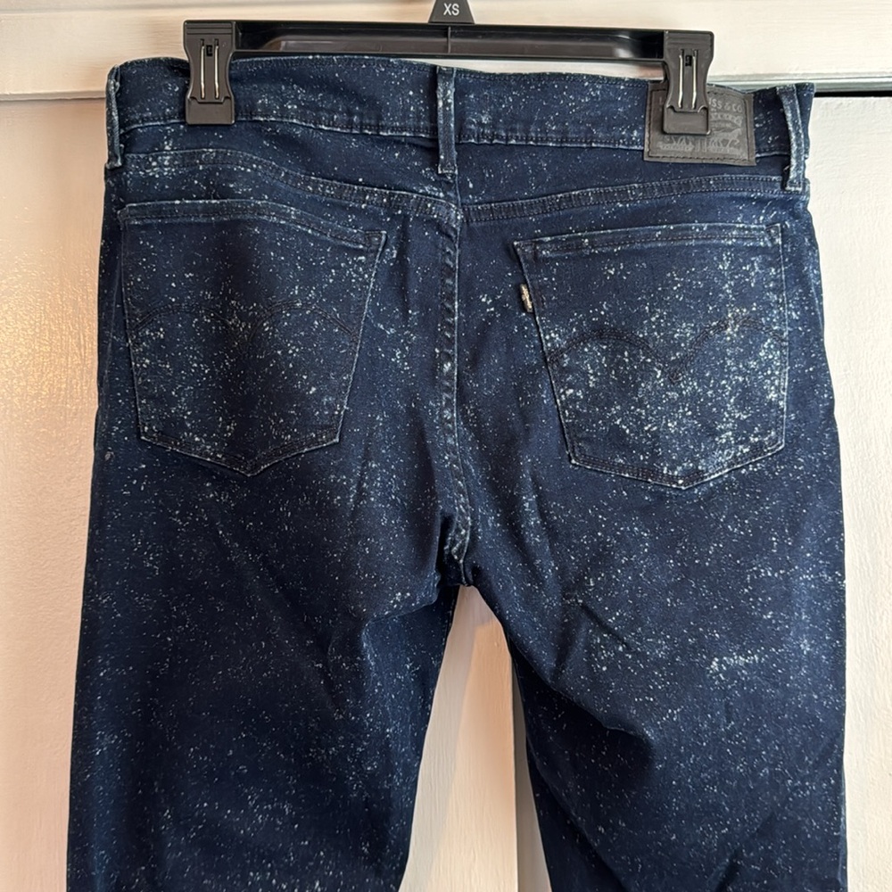 Levi’s super skinny size 32 space pants